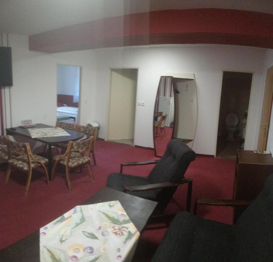 Penzion Měšťanský Dům Svoboda nad Úpou Exteriér fotografie